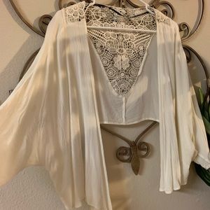 White lace kimono- Forever 21 (Never Worn)